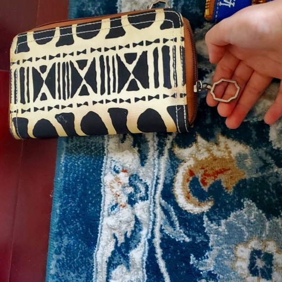 Halsey Black/White/Brown Wallet - Picture 4 of 4